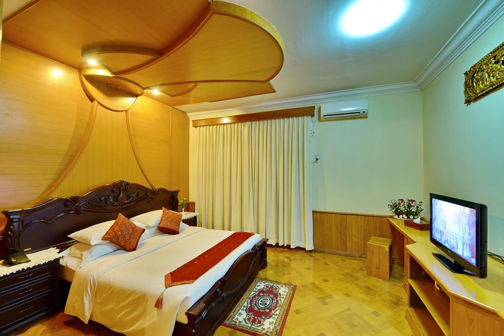 Win Unity Hotel Pyin Oo Lwin Exterior photo