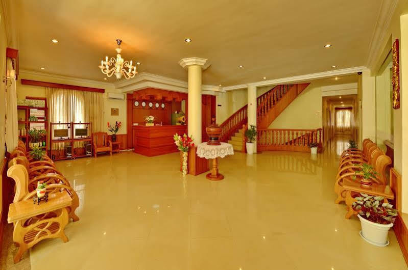 Win Unity Hotel Pyin Oo Lwin Exterior photo