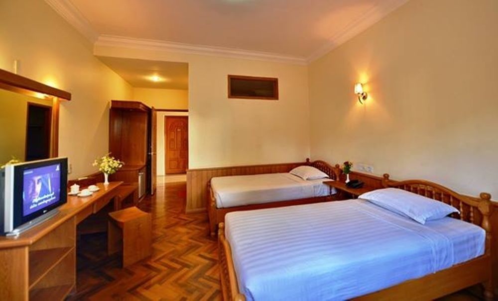Win Unity Hotel Pyin Oo Lwin Exterior photo